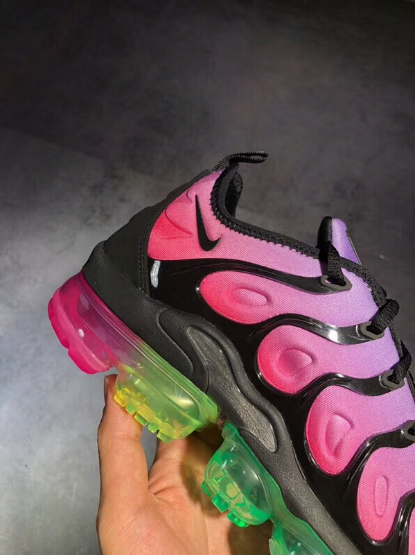 Authentic Nike Air Vapormax Plus women 1 